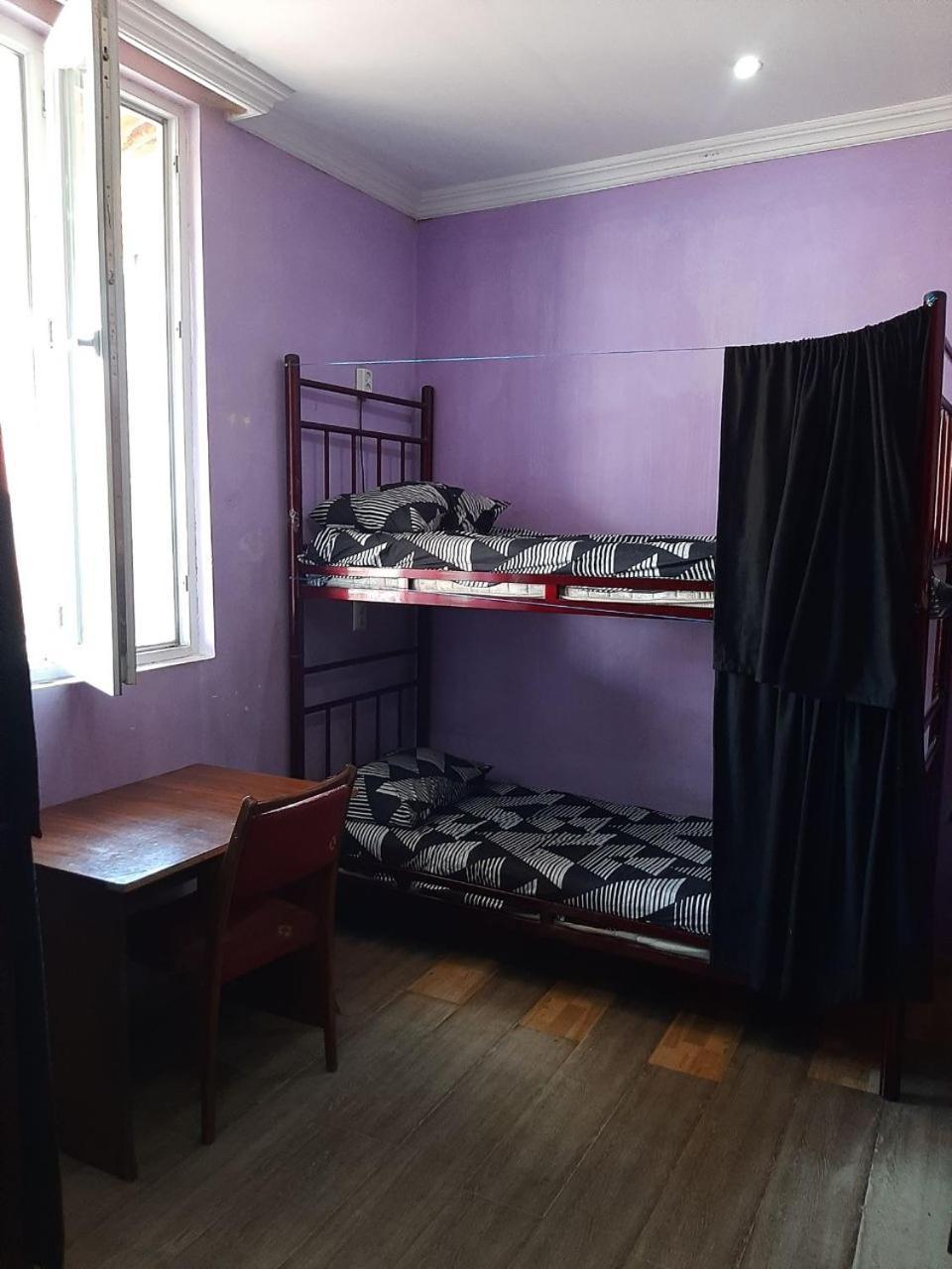 Everyday Cat Hostel Batumi Exterior photo