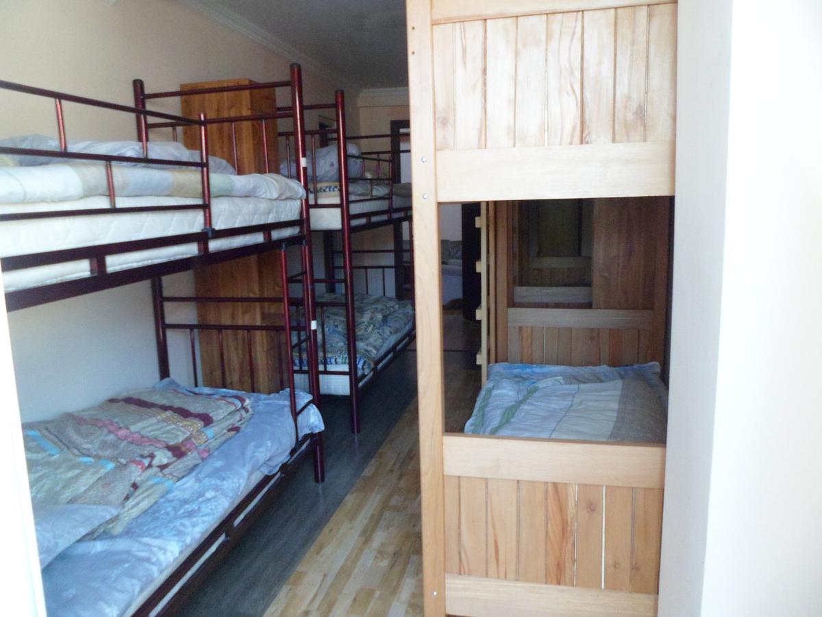 Everyday Cat Hostel Batumi Exterior photo