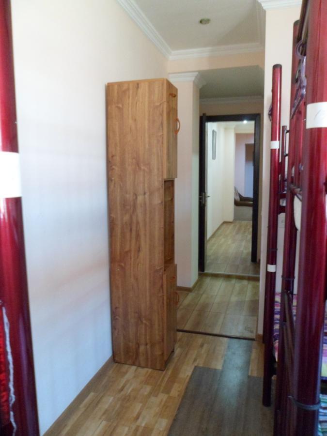 Everyday Cat Hostel Batumi Exterior photo
