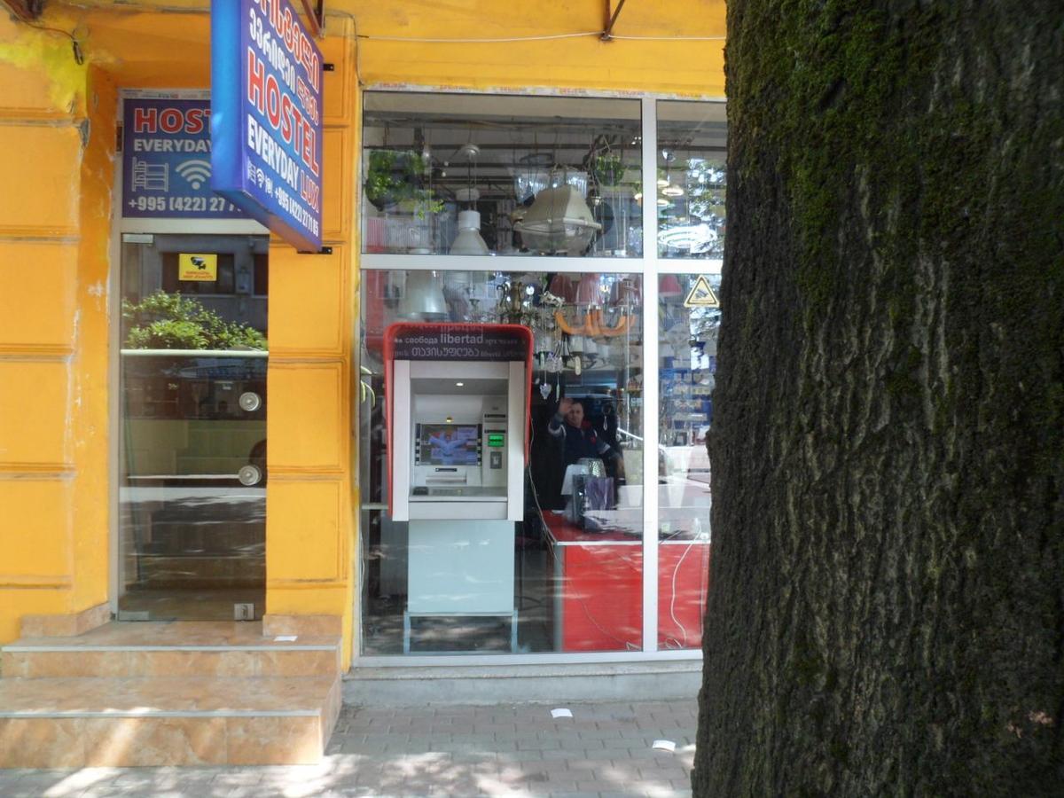 Everyday Cat Hostel Batumi Exterior photo